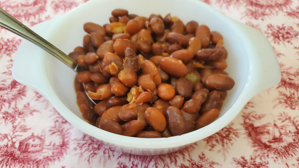 https://recipesandme.com/wp-content/uploads/2021/01/instant-pot-pinto-beans-1-1.jpg